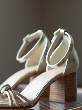 NEW J.McLaughlin Metallic Leather Pumps with Stacked Wooden Heel 8